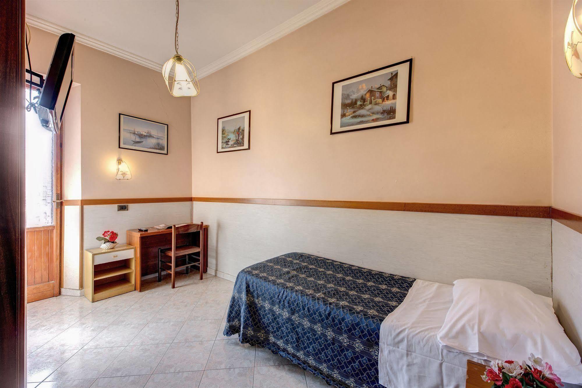 Hotel Soggiorno Blu Rome Exterior photo